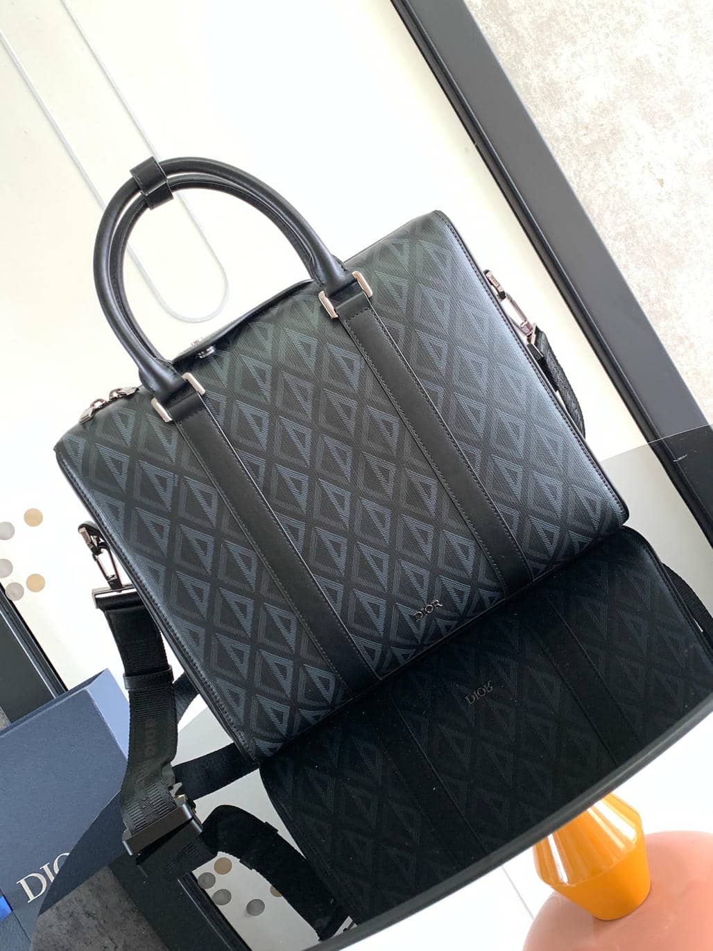 00132 Dior Man Bag